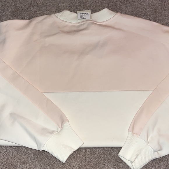 Club Monaco Colorblock Sweatshirt Cream and Pink/Rose Size Medium NWT - Picture 7 of 7
